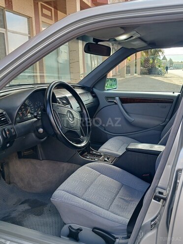 Mercedes C 240 1999, 301,000 km - 2.4 л - Xırdalan