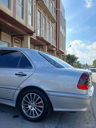 Mercedes C 240 1999, 301,000 km - 2.4 л - Xırdalan