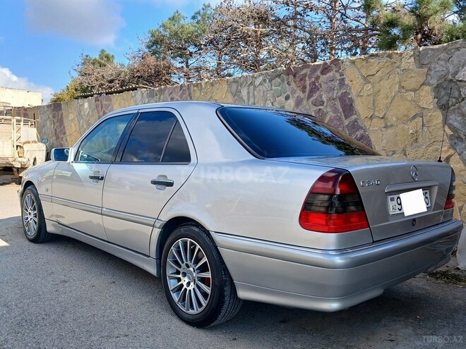 Mercedes C 240 1999, 301,000 km - 2.4 л - Xırdalan