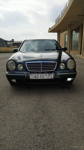 Mercedes E 220 2000, 385,000 km - 2.2 л - Salyan