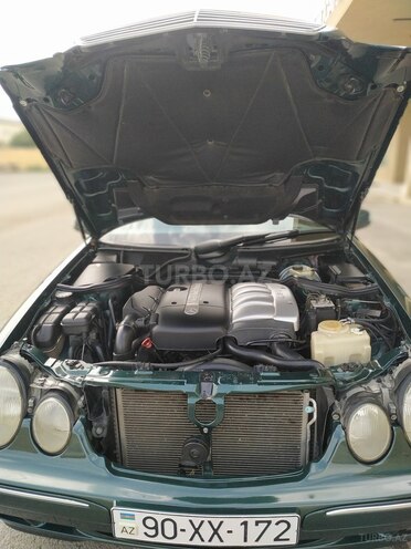 Mercedes E 220 2000, 385,000 km - 2.2 л - Salyan