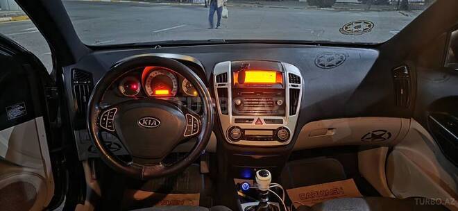 Kia  2008, 287,000 km - 1.6 l - Bakı