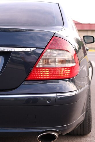 Mercedes E 240 2003, 345,000 km - 2.6 л - İmişli