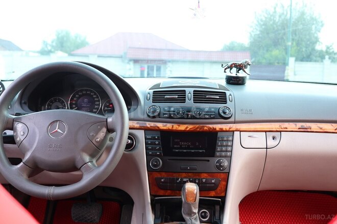 Mercedes E 240 2003, 345,000 km - 2.6 л - İmişli