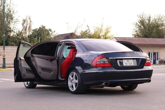 Mercedes E 240 2003, 345,000 km - 2.6 л - İmişli