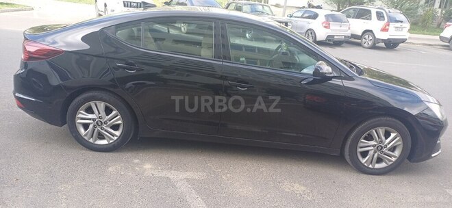 Hyundai Elantra 2019, 81,000 km - 2.0 л - Bakı