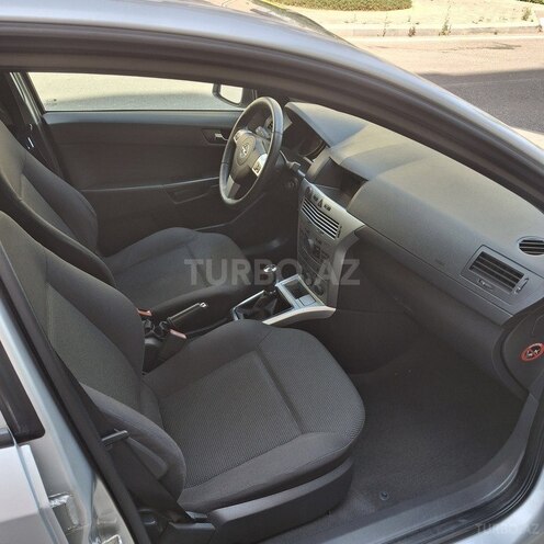 Opel Astra 2009, 250,000 km - 1.4 л - Bakı