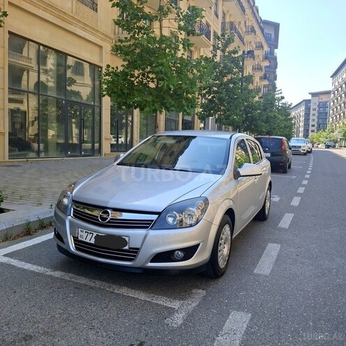 Opel Astra 2009, 250,000 km - 1.4 л - Bakı