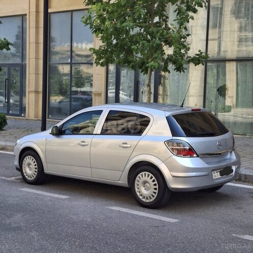 Opel Astra 2009, 250,000 km - 1.4 л - Bakı
