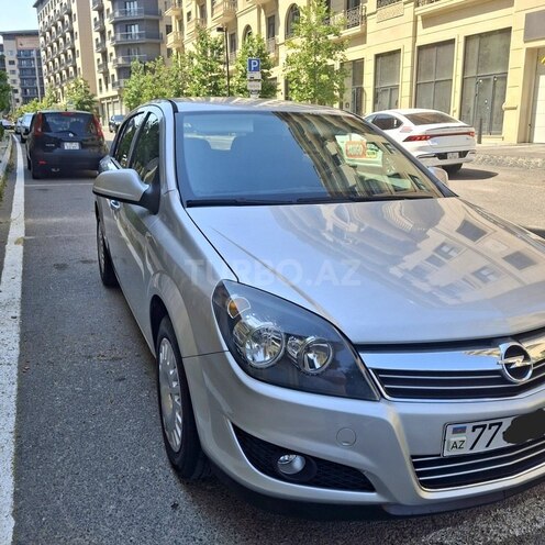 Opel Astra 2009, 250,000 km - 1.4 л - Bakı