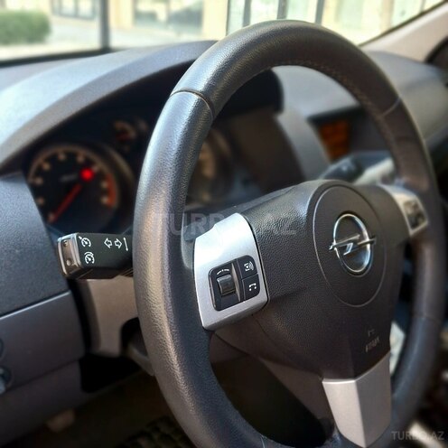 Opel Astra 2009, 250,000 km - 1.4 л - Bakı
