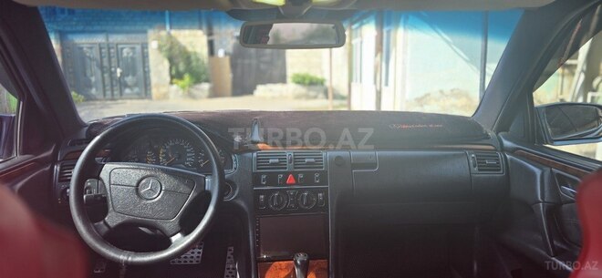 Mercedes E 240 1998, 386,000 km - 2.4 л - Tovuz