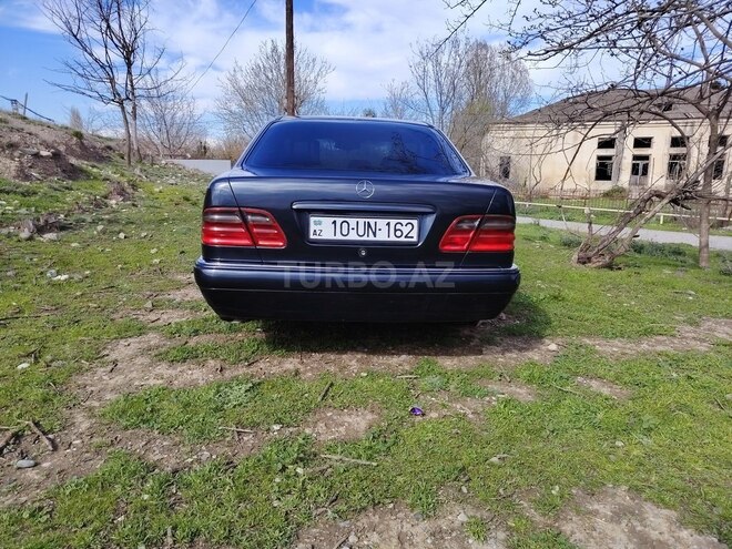 Mercedes E 230 1996, 357,000 km - 2.3 l - Bərdə