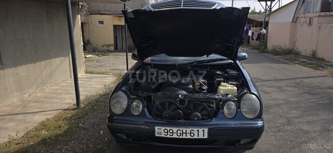 Mercedes E 240 1998, 386,000 km - 2.4 л - Tovuz