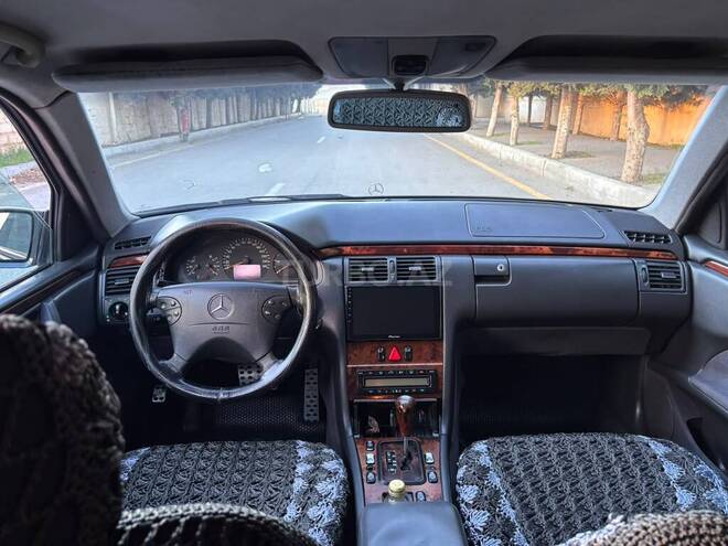 Mercedes E 320 2001, 600,000 km - 3.2 l - Bakı