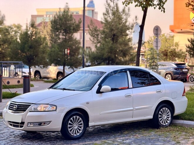 Nissan Sunny 2011, 220,000 km - 1.6 л - Bakı