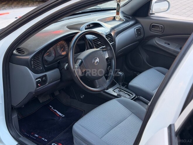 Nissan Sunny 2011, 220,000 km - 1.6 л - Bakı