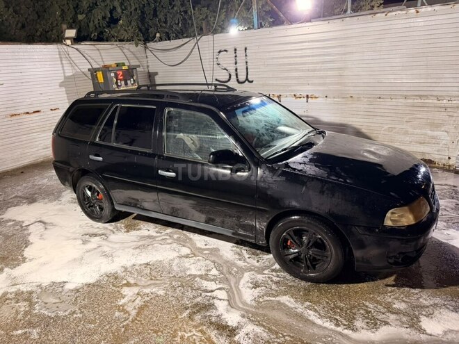 Volkswagen Passat 2005, 350,000 km - 1.8 l - Bakı