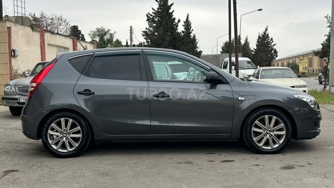 Hyundai i30 2008, 240,000 km - 1.4 l - Sumqayıt