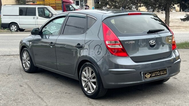 Hyundai i30 2008, 240,000 km - 1.4 l - Sumqayıt