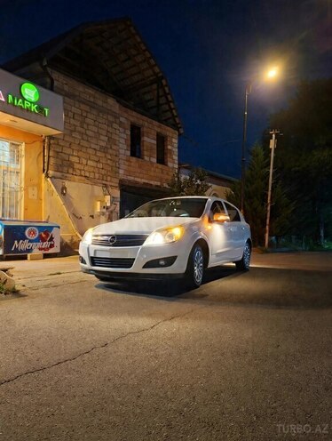 Opel Astra 2009, 290,353 km - 1.4 л - Quba