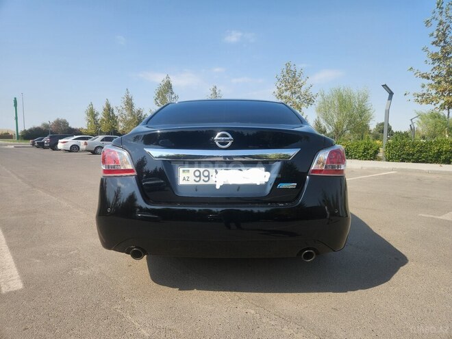 Nissan Altima 2014, 280,000 km - 2.5 л - Salyan