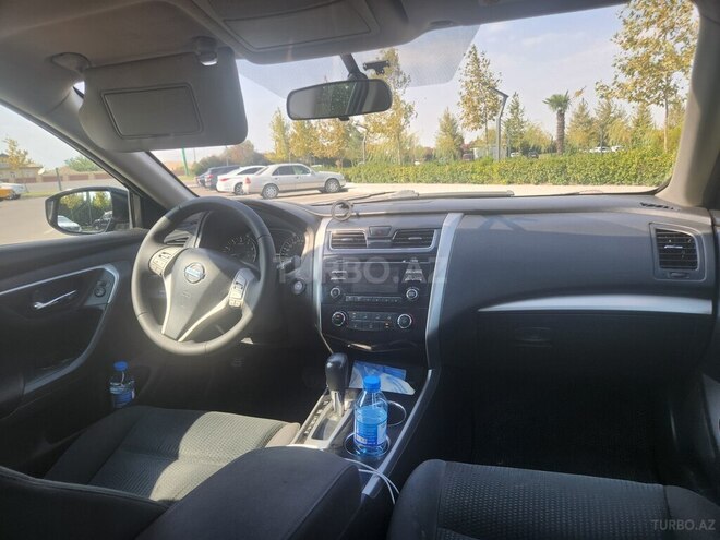 Nissan Altima 2014, 280,000 km - 2.5 л - Salyan