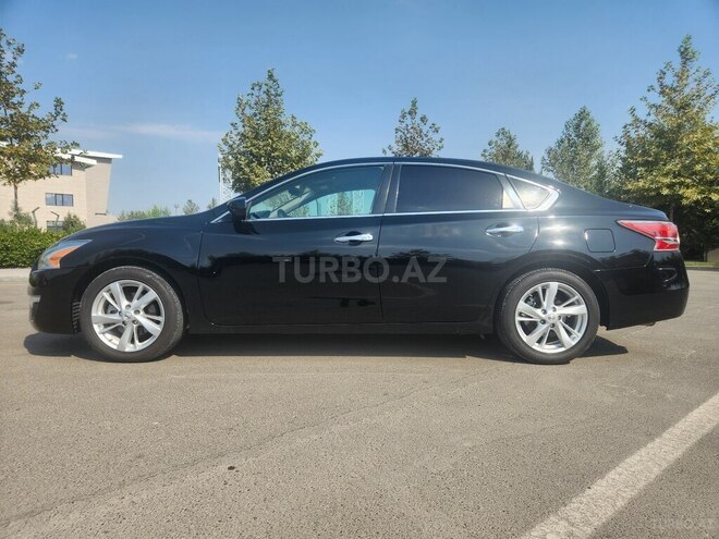 Nissan Altima 2014, 280,000 km - 2.5 л - Salyan