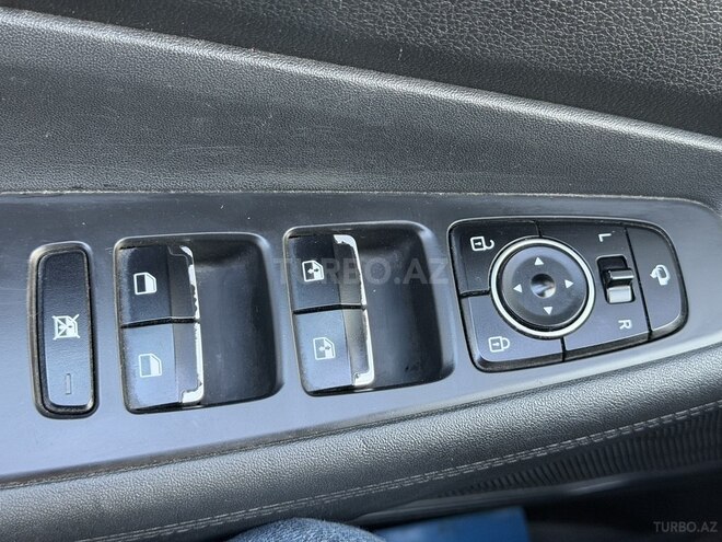 Hyundai Santa Fe 2019, 238,400 km - 2.0 l - Bakı