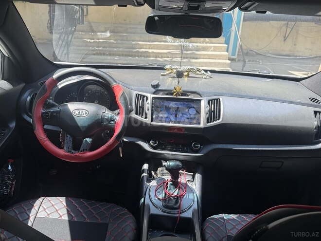 Kia Sportage 2010, 213,000 km - 2.0 л - Bakı