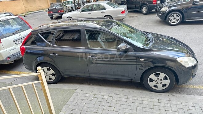 Kia  2007, 300,000 km - 1.6 l - Bakı