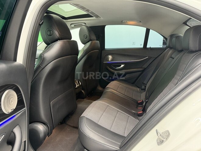 Mercedes E 220 d 2017, 257,400 km - 2.0 l - Bakı