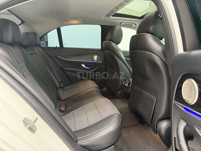 Mercedes E 220 d 2017, 257,400 km - 2.0 l - Bakı