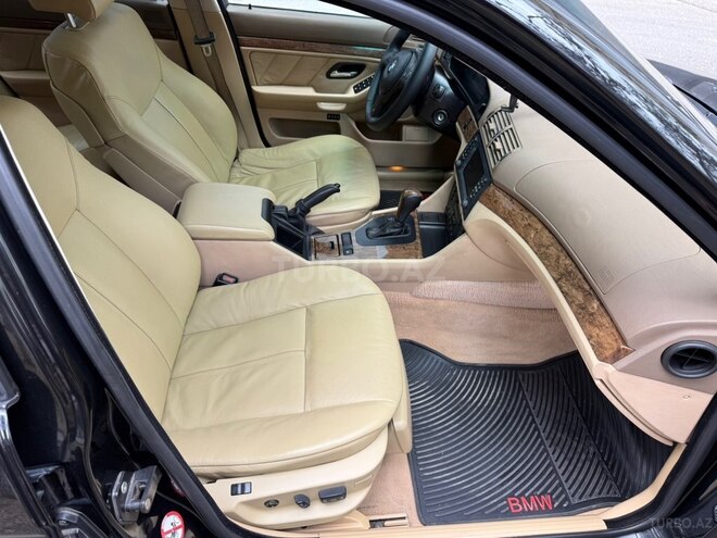 BMW 530 2002, 300,000 km - 3.0 l - Bakı
