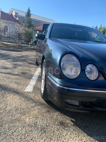 Mercedes E 320 2001, 308,000 km - 3.2 l - Lənkəran