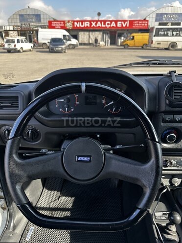 LADA (VAZ) Niva 2025, 22,000 km - 1.7 l - Bakı