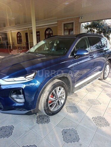 Hyundai Santa Fe 2019, 16,000 km - 2.0 л - Qazax