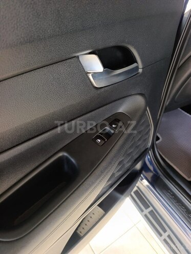 Hyundai Santa Fe 2019, 16,000 km - 2.0 л - Qazax