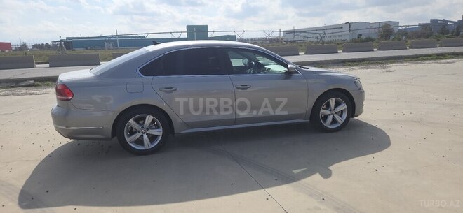 Volkswagen Passat 2013, 263,384 km - 2.5 l - Sumqayıt