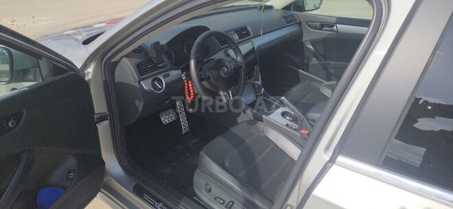 Volkswagen Passat 2013, 263,384 km - 2.5 l - Sumqayıt