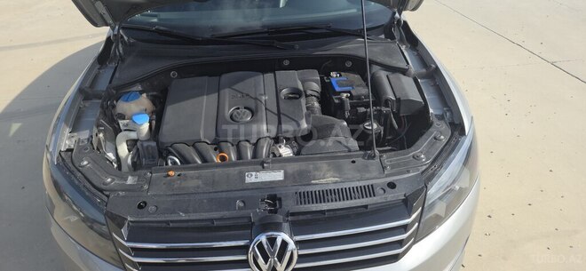 Volkswagen Passat 2013, 263,384 km - 2.5 l - Sumqayıt