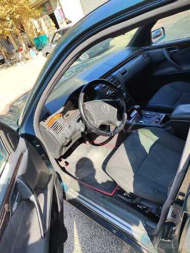 Mercedes E 220 1998, 300,000 km - 2.2 l - Gəncə