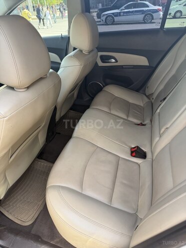 Chevrolet Cruze 2015, 321,869 km - 1.4 l - Sumqayıt