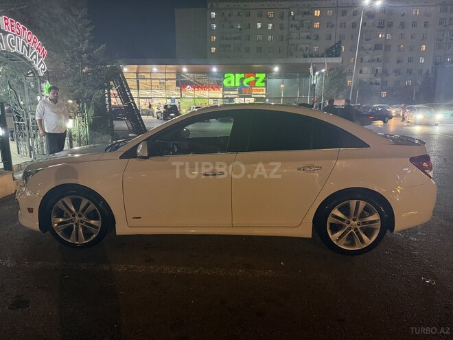 Chevrolet Cruze 2015, 321,869 km - 1.4 l - Sumqayıt