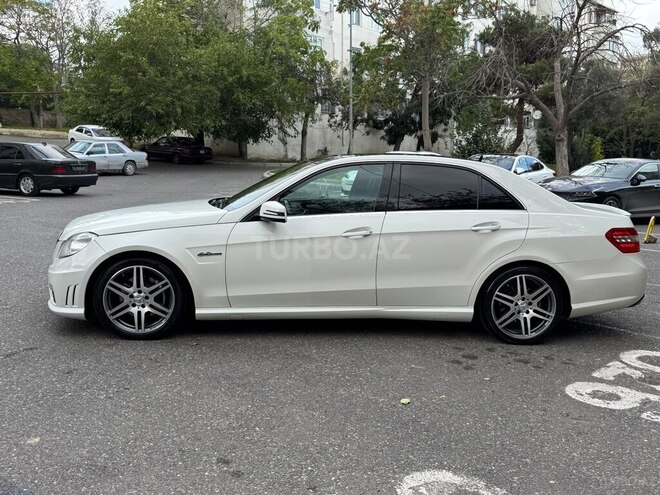 Mercedes E 350 2010, 275,000 km - 3.5 л - Bakı