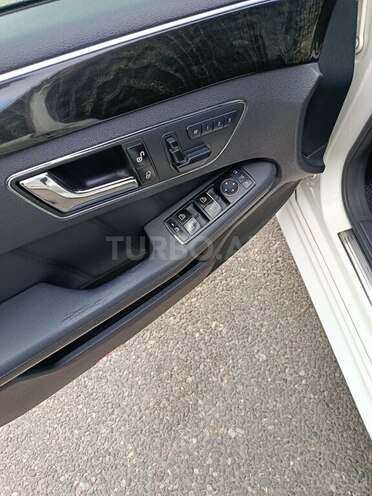 Mercedes E 350 2010, 275,000 km - 3.5 л - Bakı