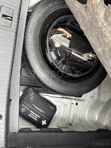 Mercedes E 350 2010, 275,000 km - 3.5 л - Bakı