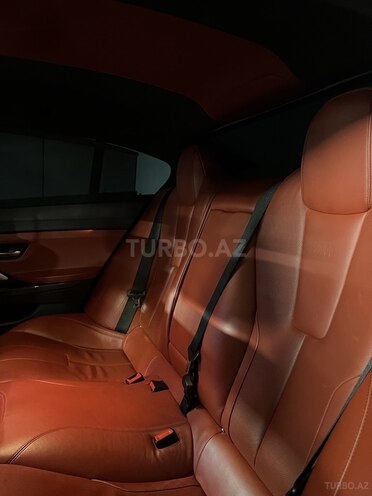BMW M6 2013, 120,000 km - 4.4 l - Bakı