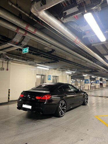 BMW M6 2013, 120,000 km - 4.4 l - Bakı