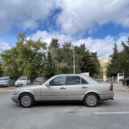 Mercedes C 180 1994, 241,000 km - 1.8 l - Bakı